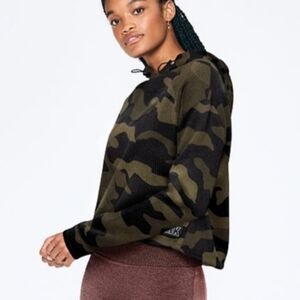 Victoria's Secret PINK Carbide Camo Pullover Crop Hoodie Size XSmall